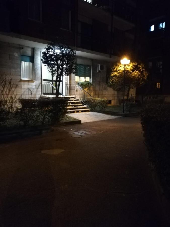 Apartmán Lessona House Milán Exteriér fotografie